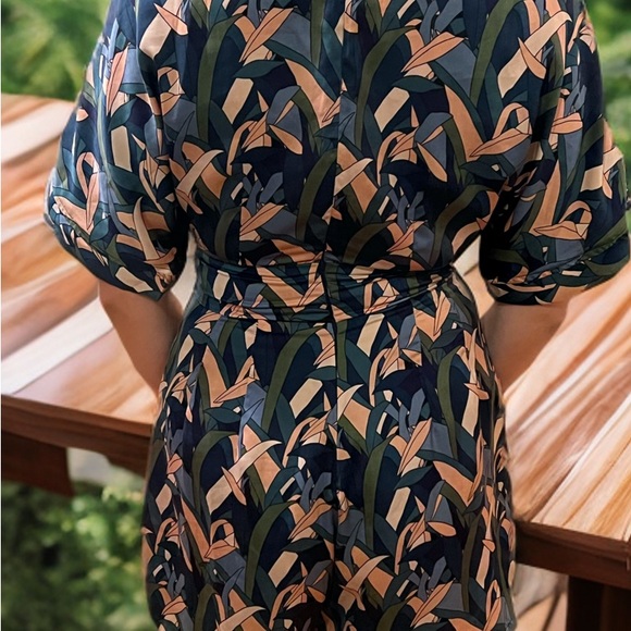 Women's Summer V Neck Tropical Print Short Romper Half Flare Sleeve Tie Waist - Picture 3 of 8